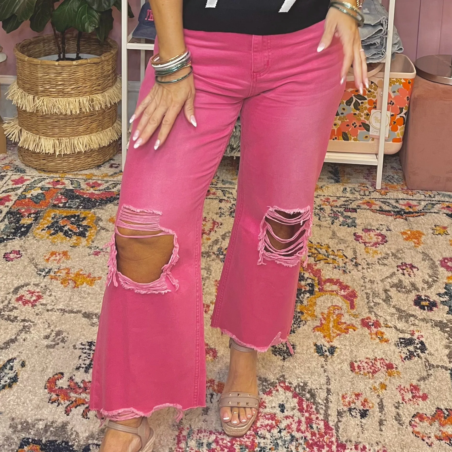 Billie 90's Distressed Vintage Crop Jeans in Hot Pink